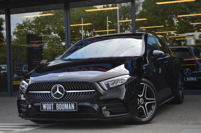 Mercedes-Benz A-KLASSE 180 AMG Led Panorama Widescreen Sfeer Camera Night Pdc