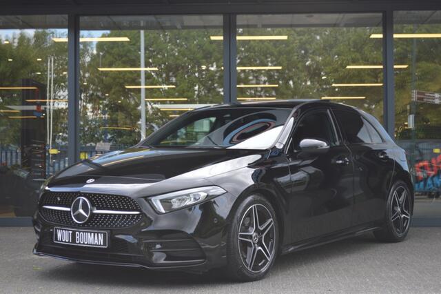 Mercedes-Benz A-KLASSE 180 AMG Led Panorama Widescreen Sfeer Camera Night Pdc