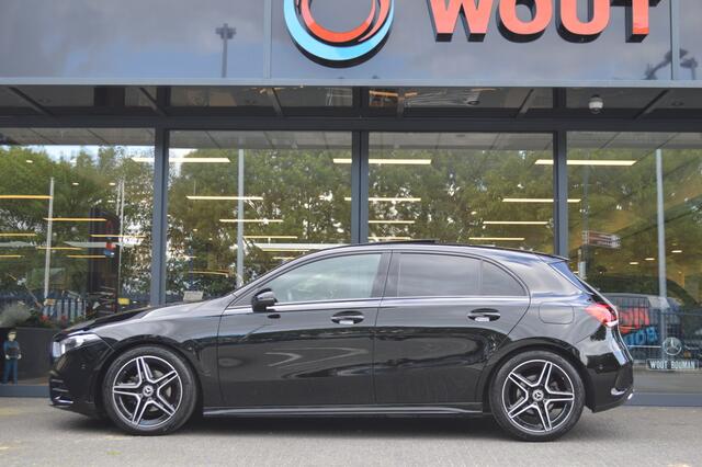 Mercedes-Benz A-KLASSE 180 AMG Led Panorama Widescreen Sfeer Camera Night Pdc