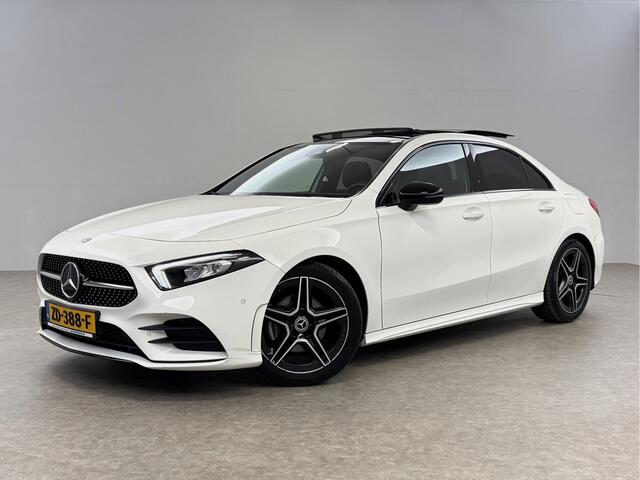 Mercedes-Benz A-KLASSE 200 AMG Night Upgrade 164PK Pano Sfeer LED Carplay Virtual Camera Clima Cruise Navi PDC 18''LMV