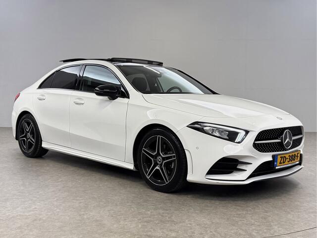 Mercedes-Benz A-KLASSE 200 AMG Night Upgrade 164PK Pano Sfeer LED Carplay Virtual Camera Clima Cruise Navi PDC 18''LMV