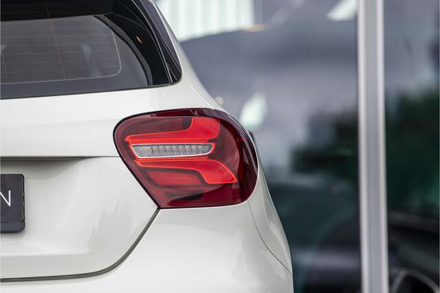 Mercedes-Benz A-KLASSE 180 AMG | Automaat | Pano | Night