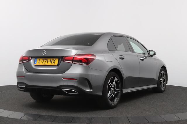 Mercedes-Benz A-KLASSE 250 e AMG Business Limited | Panoramadak | Sfeerverlichting | Memory | Burmester |