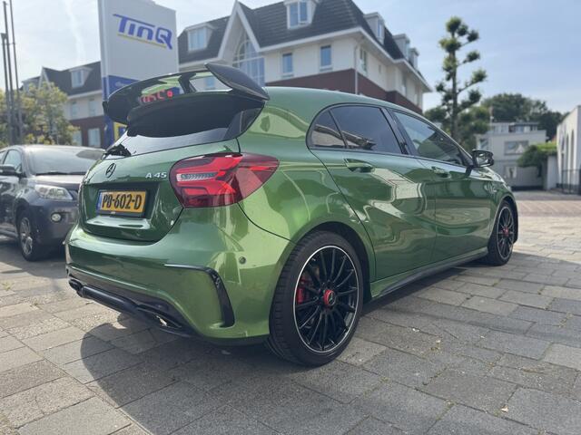 Mercedes-Benz A-KLASSE 180 Bus. Sol. AMG