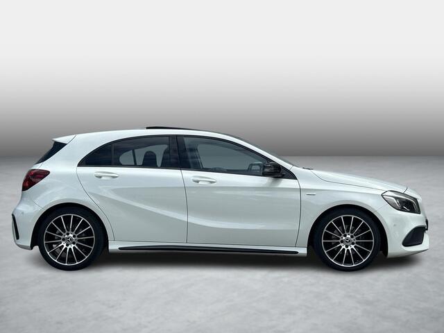 Mercedes-Benz A-KLASSE 180 Sport Edition Amg-line| Schuifdak | Camera | Navi |