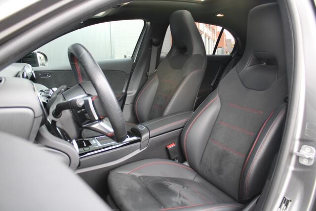 Mercedes-Benz A-KLASSE 250e AMG Line - Widescreen - Stoelverwarming - Camera - Pano - LED - DC Lader - Nightpakket - Rijklaar