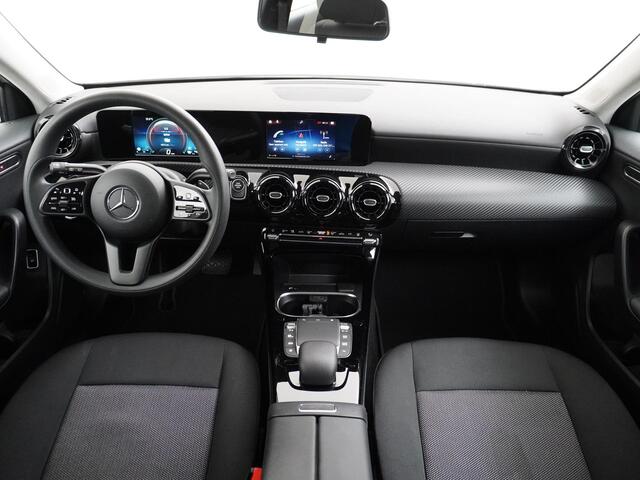 Mercedes-Benz A-KLASSE 250 e Carplay | Stoelverwarming | Plug in Hybrid PHEV