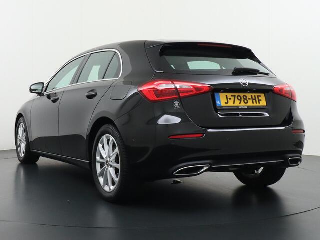 Mercedes-Benz A-KLASSE 180 d Business Solution Automaat Navigatie MBUX Camera