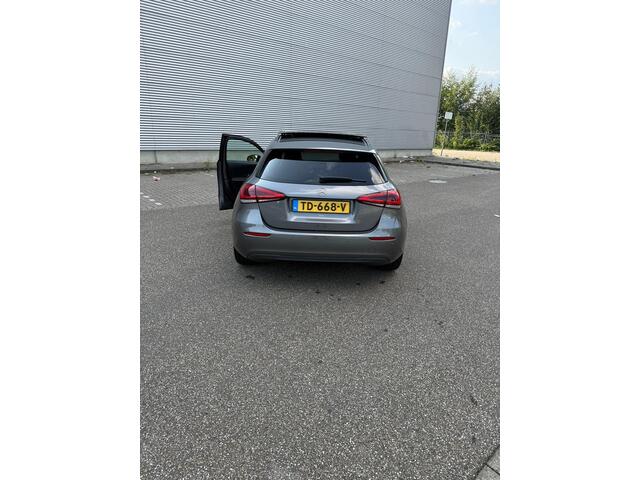 Mercedes-Benz A-KLASSE 180 d Launch Edition Premium Plus