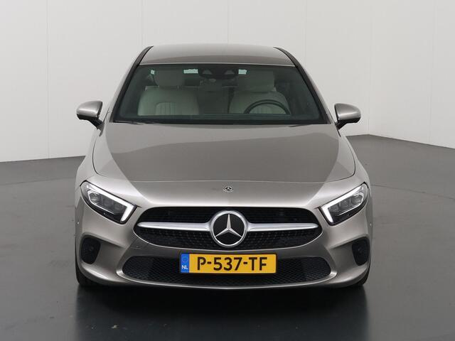Mercedes-Benz A-KLASSE 180 d Premium Plus | Memory | Stoelventilatie | Multicontourstoelen | Rijassistentiepakket | 360 graden camera | Keyless |