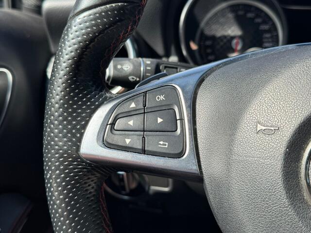 Mercedes-Benz A-KLASSE 180 Ambition AMG Line Pano/Navi/Cruise/Airco/LM-Velgen
