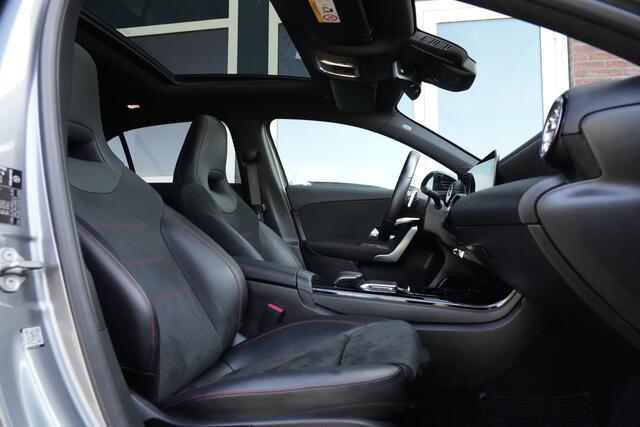 Mercedes-Benz A-KLASSE 250 AMG Premium Plus 224pk Panoramadak/360Camera/Trekhaak