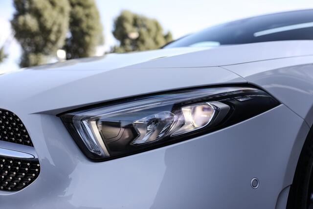 Mercedes-Benz A-KLASSE 200 AMG ? Pano ? LED ? Carplay
