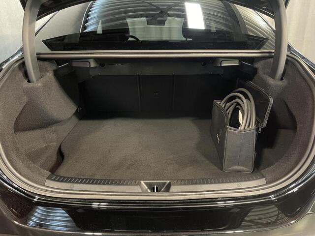 Mercedes-Benz A-KLASSE 250 e Premium 19"/Dodehoek/Camera/Sfeerverlichting/Stoelverwarming/Apple Carplay& Android Auto