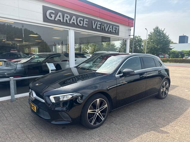 Mercedes-Benz A-KLASSE 180 Business Solution Plus Upgrade