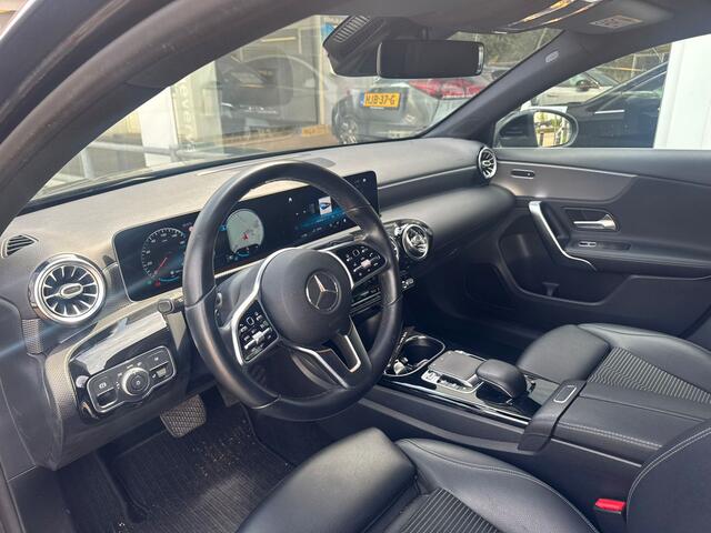 Mercedes-Benz A-KLASSE 180 Business Solution Plus Upgrade