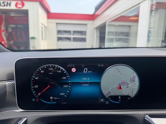 Mercedes-Benz A-KLASSE 180 Business Solution Plus Upgrade