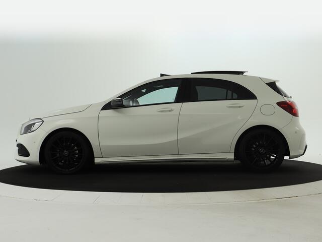 Mercedes-Benz A-KLASSE 180 AMG Line Night Pakket Panoramadak | Stoelverwarming | Nightpakket | AMG Line