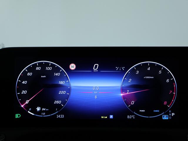 Mercedes-Benz A-KLASSE 180 Star Edition AMG Line | Nightpakket | Parkeerpakket met achteruitrijcamera | KEYLESS GO-comfortpakket | Extra USB-poorten | Antidiefstalpakket URBAN GUARD PLUS | Sfeerverlichting |
