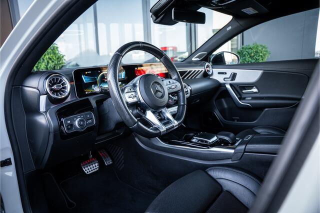 Mercedes-Benz A-KLASSE AMG A35 4MATIC - Akrapovic | Panorama | Aero | Performance