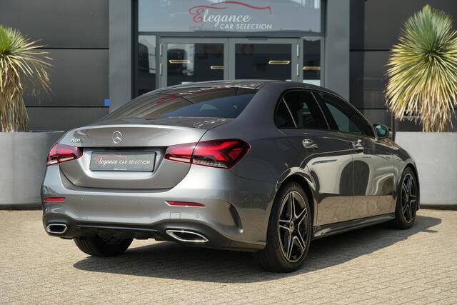 Mercedes-Benz A-KLASSE 180 Business Solution AMG 136pk Stoelverwarming/Navigatie/Camera