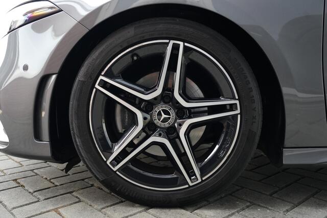 Mercedes-Benz A-KLASSE 180 Business Solution AMG 136pk Stoelverwarming/Navigatie/Camera