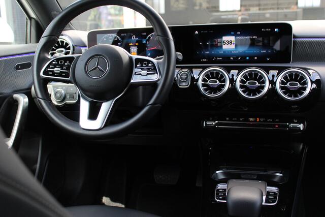 Mercedes-Benz A-KLASSE 180 Business Solution AMG | Camera |