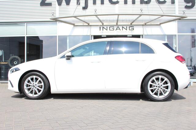 Mercedes-Benz A-KLASSE 180 Business Solution AMG | Camera |