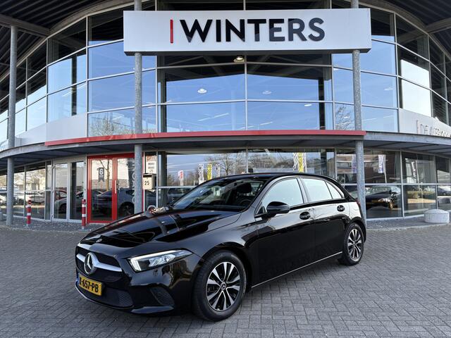 Mercedes-Benz A-KLASSE 180 Business Solution | Navigatie | Camera | Stoelverwarming | Cruise Control | Climate Control
