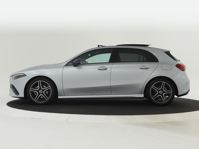 Mercedes-Benz A-KLASSE 180 Star Edition Limited | AMG Line | Nightpakket | Dodehoekassistent | Parkeerpakket met achteruitrijcamera | KEYLESS GO | Draadloos oplaadsysteem voor smartphone | Sfeerverlichting |