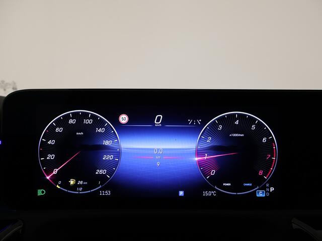 Mercedes-Benz A-KLASSE 180 Star Edition Limited | AMG Line | Nightpakket | Dodehoekassistent | Parkeerpakket met achteruitrijcamera | KEYLESS GO | Draadloos oplaadsysteem voor smartphone | Sfeerverlichting |