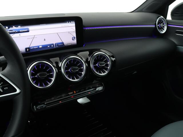 Mercedes-Benz A-KLASSE 250 e Star Edition Limited | Dodehoekassistent | KEYLESS GO-comfortpakket | Draadloos oplaadsysteem voor Smartphone | Extra USB-poorten | Parkeerpakket met achteruitrijcamera | Sfeerverlichting |