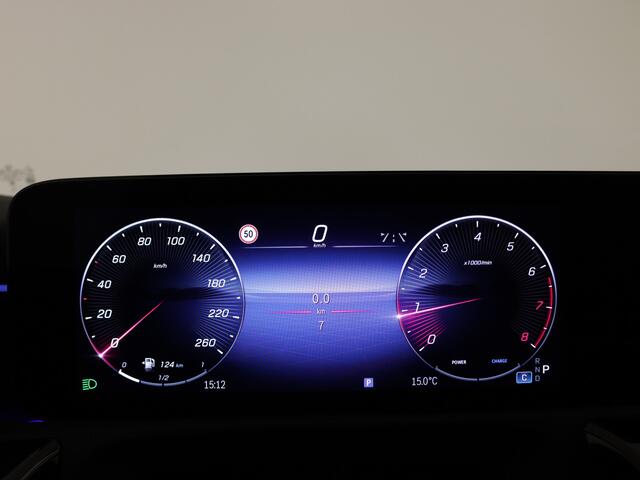 Mercedes-Benz A-KLASSE 180 Star Edition Limited | AMG Line | Nightpakket | Dodehoekassistent | Sfeerverlichting | Parkeerpakket met achteruitrijcamera | Extra USB-poorten | Draadloos oplaadsysteem voor Smartphone | KEYLESS GO-comfortpakket |