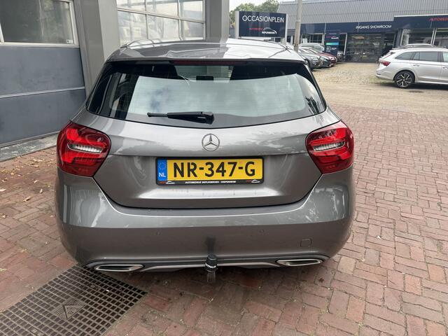 Mercedes-Benz A-KLASSE 180 Business Solution Automaat,Cruise,Camera,16Inch 123Pk Bj 2017 Dealer onderhouden