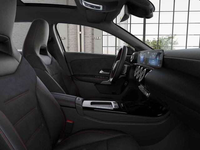 Mercedes-Benz A-KLASSE Hatchback 250 e Business Solution AMG