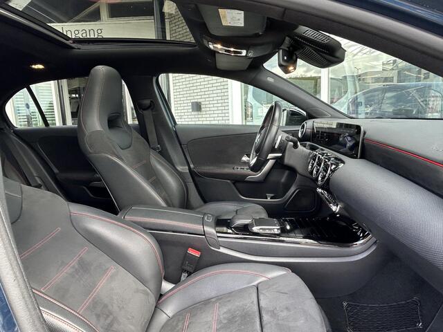 Mercedes-Benz A-KLASSE 180 AMG | Panoramadak | Night Pakket
