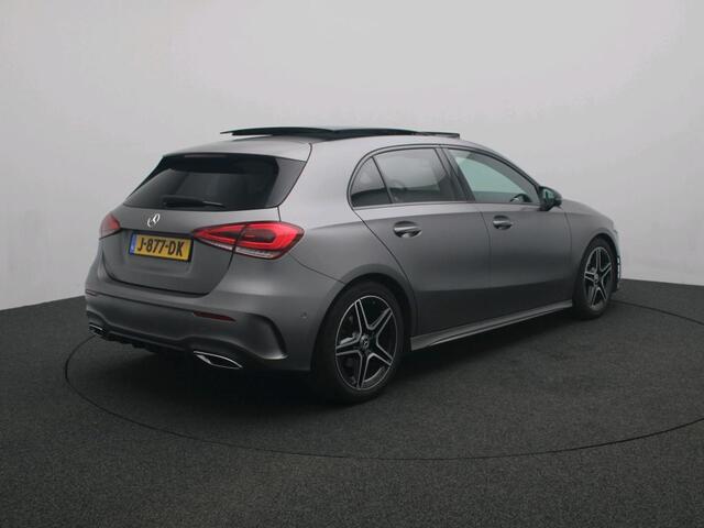 Mercedes-Benz A-KLASSE 160 Business Solution AMG AMG Line | Night Pakket | Panorama Schuif-Kanteldak | Sfeerverlichting. Inclusief 24 maanden MB Certified garantie voor Europa.