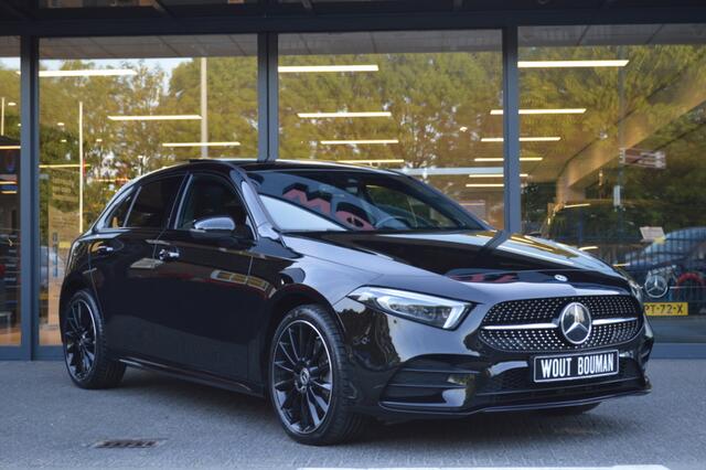 Mercedes-Benz A-KLASSE 250 e AMG Led Panorama Burmester Distronic Camera Night Pdc