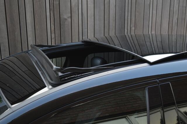 Mercedes-Benz A-KLASSE 250 e AMG Led Panorama Burmester Distronic Camera Night Pdc