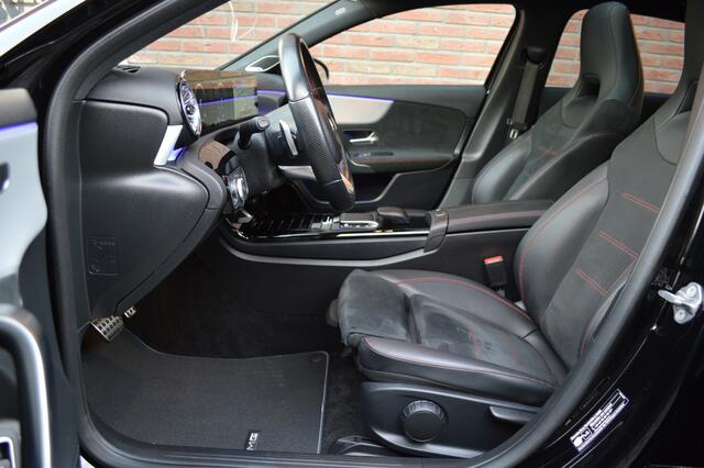 Mercedes-Benz A-KLASSE 250 e AMG Led Panorama Burmester Distronic Camera Night Pdc