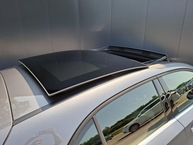 Mercedes-Benz A-KLASSE 180 PANO DAK WIDESCREEN 1e EIGENAAR CAMERA PARK ASSIST HALF LEER LED NAVI CRUISE