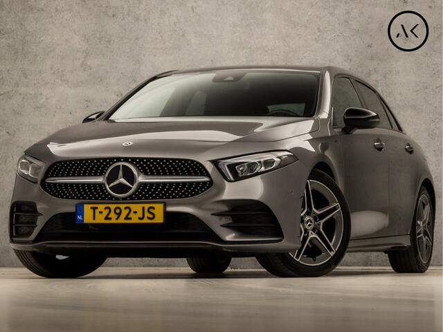 Mercedes-Benz A-KLASSE 200 AMG Sport 164Pk Automaat (APPLE CARPLAY, GROOT NAVI, SFEERVERLICHTING, ADAPTIVE CRUISE, LEDER/ALCANTARA, CAMERA, SPORTSTOELEN, STOELVERWARMING, GETINT GLAS, DAB+, NIEUWSTAAT)