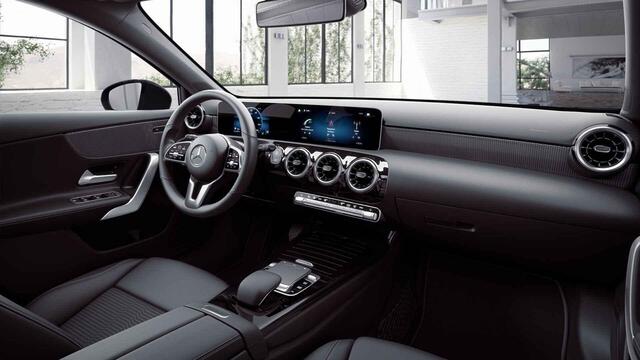 Mercedes-Benz A-KLASSE 200 | MBUX | Stoelverwarming | Parkeercamera | Spiegelpakket |