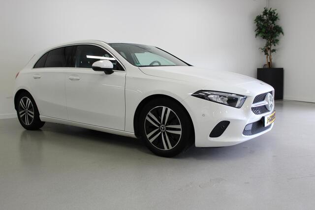 Mercedes-Benz A-KLASSE 180 d Business Solution Luxury | NAVIGATIE | PDC-V/A | LED | 17'LMV | CARPLAY | STOEL-VERW | CLIMA | DAB |