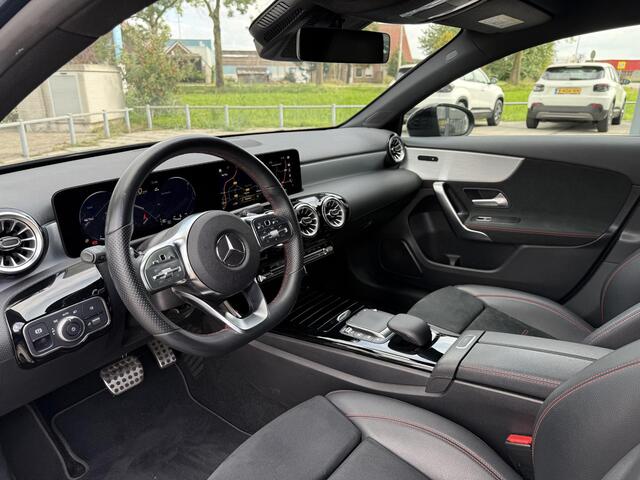 Mercedes-Benz A-KLASSE 180 Aut. Sol. AMG Sport Sfeer Mood Light