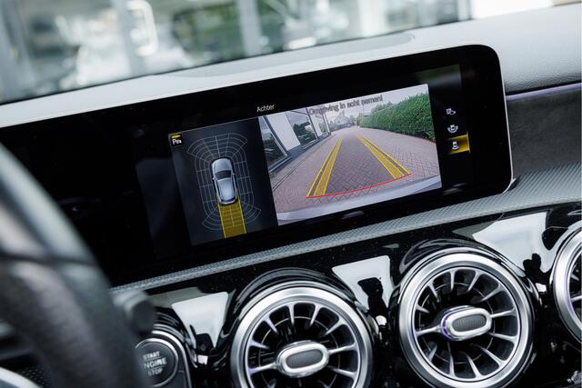 Mercedes-Benz A-KLASSE 250 4MATIC AMG Night Pano - Burmester - Sfeerverlichting