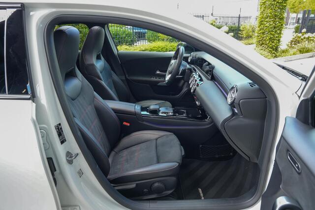 Mercedes-Benz A-KLASSE 250 224pk Premium |AMG-pakket|org. NL|BTW-auto|panoramadak|sportstoelen|sfeerverlichting|stoelverwarming|cruise control|parkeer camera|DAB|clima control|