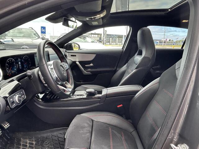 Mercedes-Benz A-KLASSE 180 AMG | Panoramadak | Sfeerverlichting