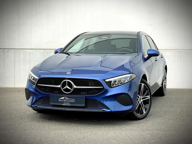 Mercedes-Benz A-KLASSE 250 e Luxury Line / PANO / WIDESCREEN / AMBIENT / LED / CARPLAY