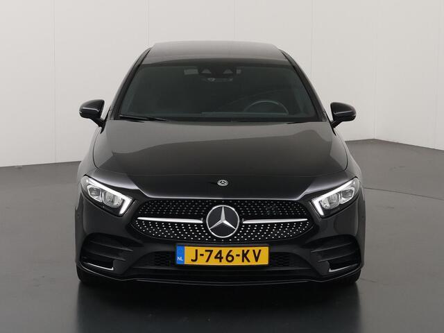 Mercedes-Benz A-KLASSE 250 e Business Solution AMG Limited | Night | Panoramadak | Stoelverwarming | Achteruitrijcamera | Sfeerverlichting |